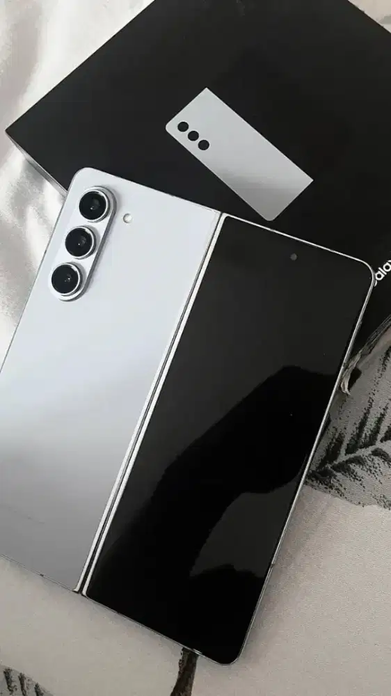 Samsung z fold 5 12/512Gb sein fullset