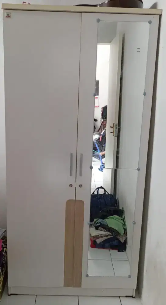 LEMARI PAKAIAN SECOND MULUS