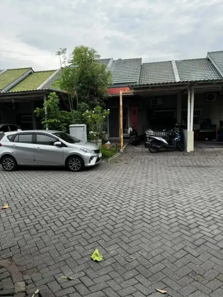 RUMAH SIAP HUNI FURNISH SUKOLILO DIAN REGENCY dkt Merr Klampis Semolo
