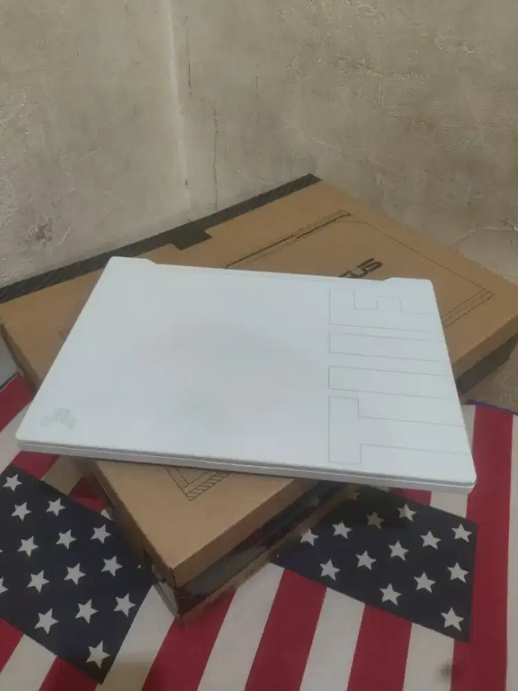 Tuf i7 gen 11 RTX3050 RAM 16 SSD 512