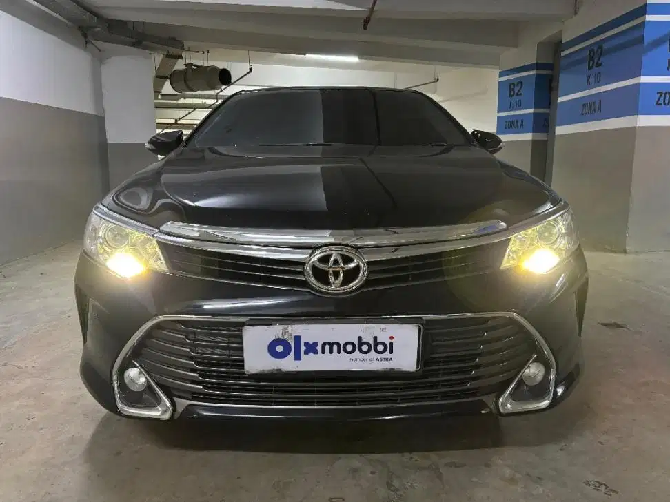 LOW DP Toyota Camry 2.4 V Bensin-AT 2015 SXG