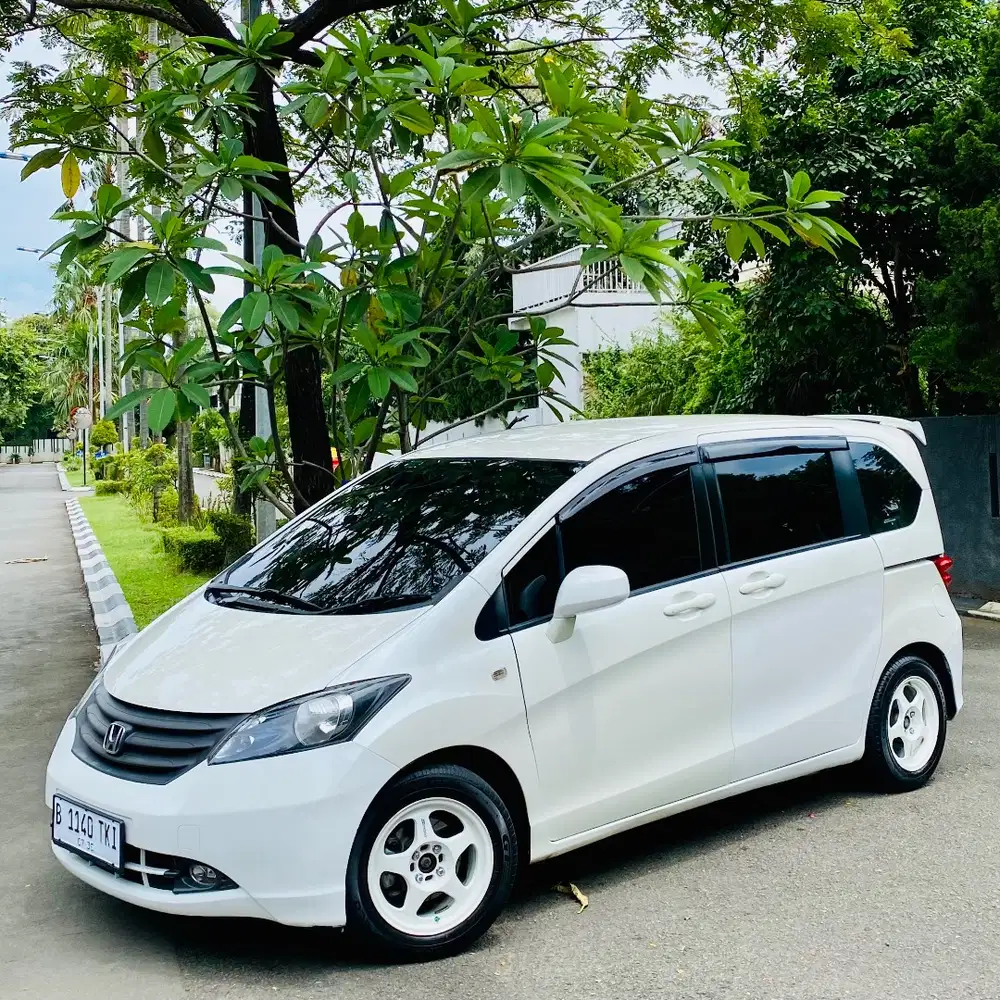 CASH Honda Freed S AT 2010
