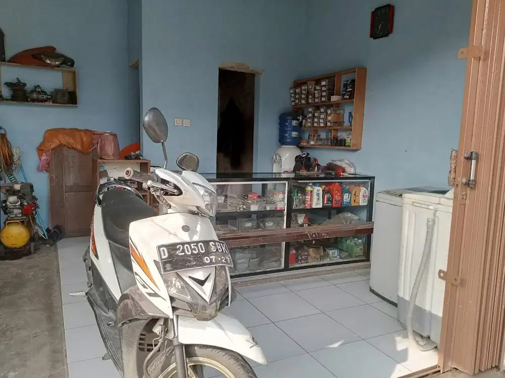 Disewakan toko pinggir jalan