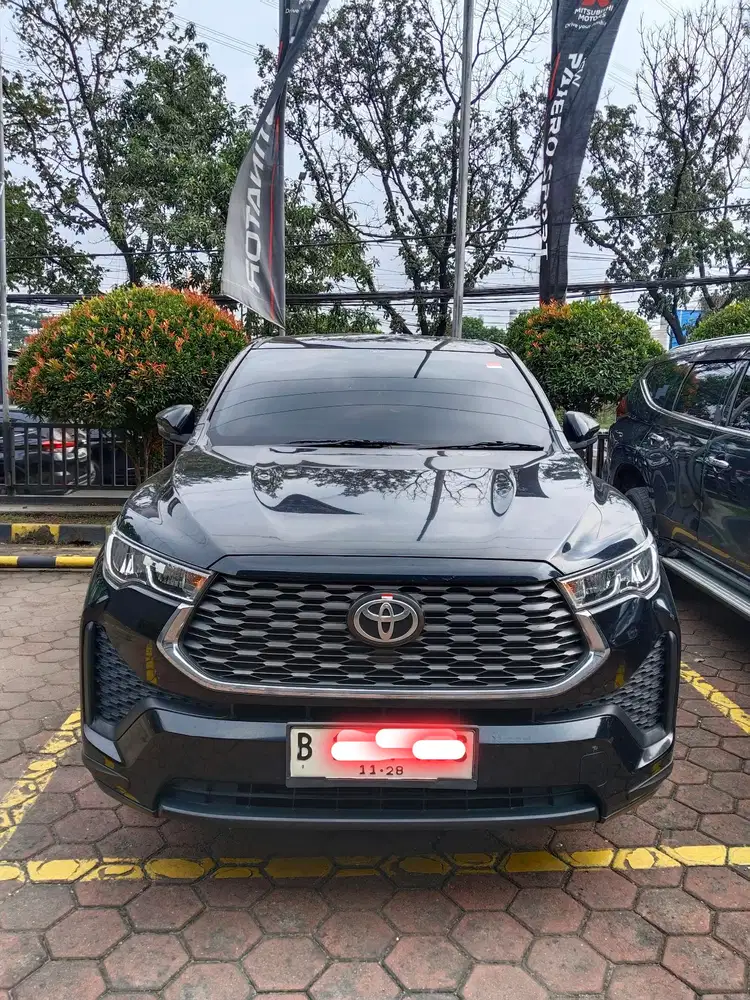 Toyota Kijang Innova zenix 2023 Bensin