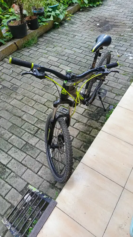 MTB Aviator 24 Inch Seri 2689 ATX Nego
