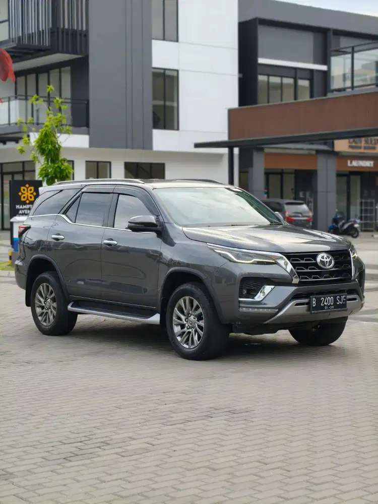 Toyota Fortuner VRZ 2.4 AT 2021 Pajak Panjang