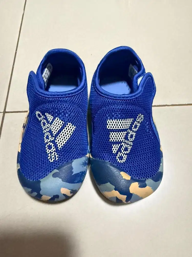 Dijual preloved sendal Adidas anak
