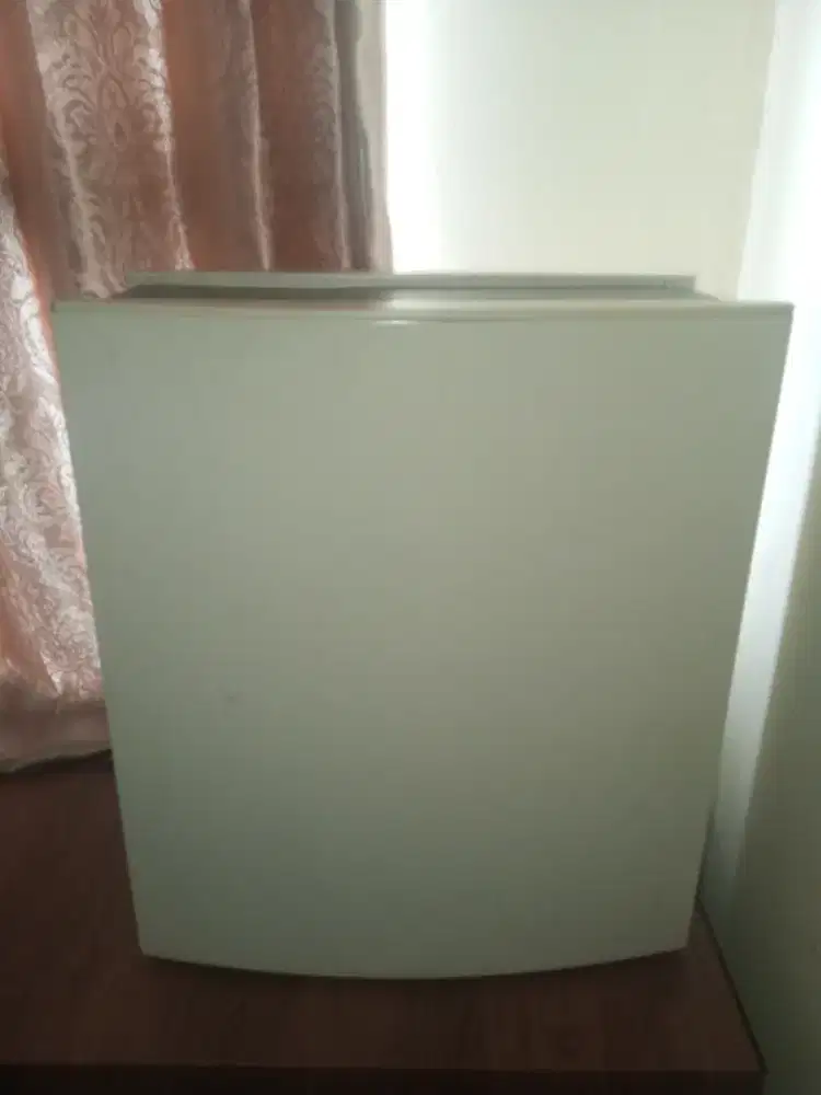 Blueair 403 air purifier