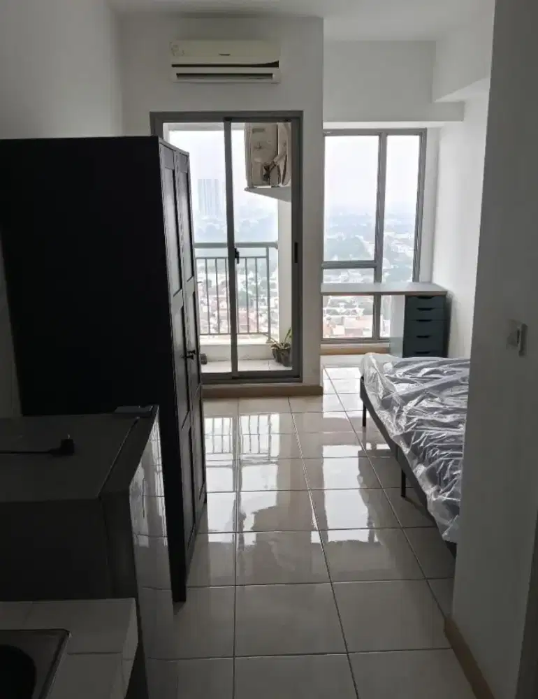 DISEWA APARTMENT MTOWN TOWER CARMEL GADING SERPONG TYPE STUDIO