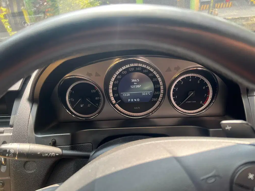 Mercedes-Benz C300 2010 Bensin