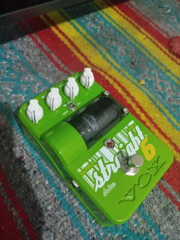 Efek gitar Over drive VOX staright 6 tube