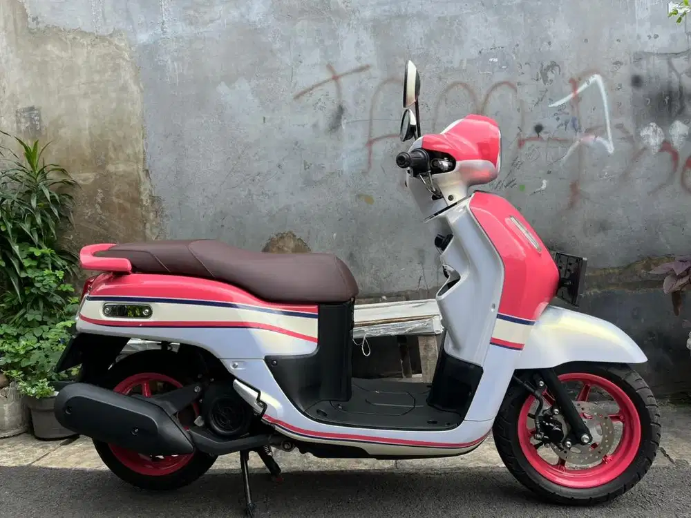 Yamaha Fazzio LUX Connected (SE) Special Edition Tahun 2024