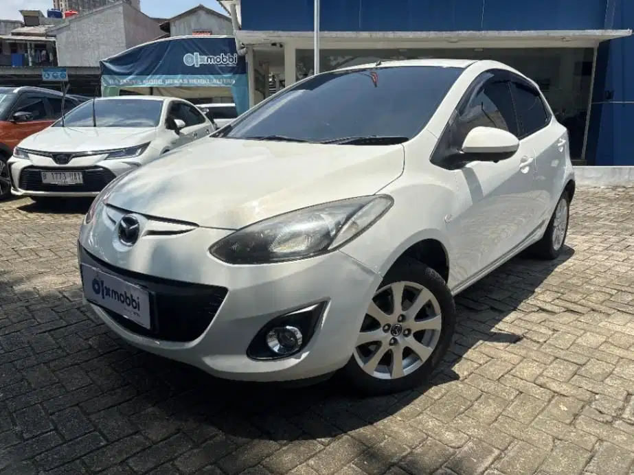 LOW DP Mazda 2 1.5 V Bensin-AT 2013 EKR