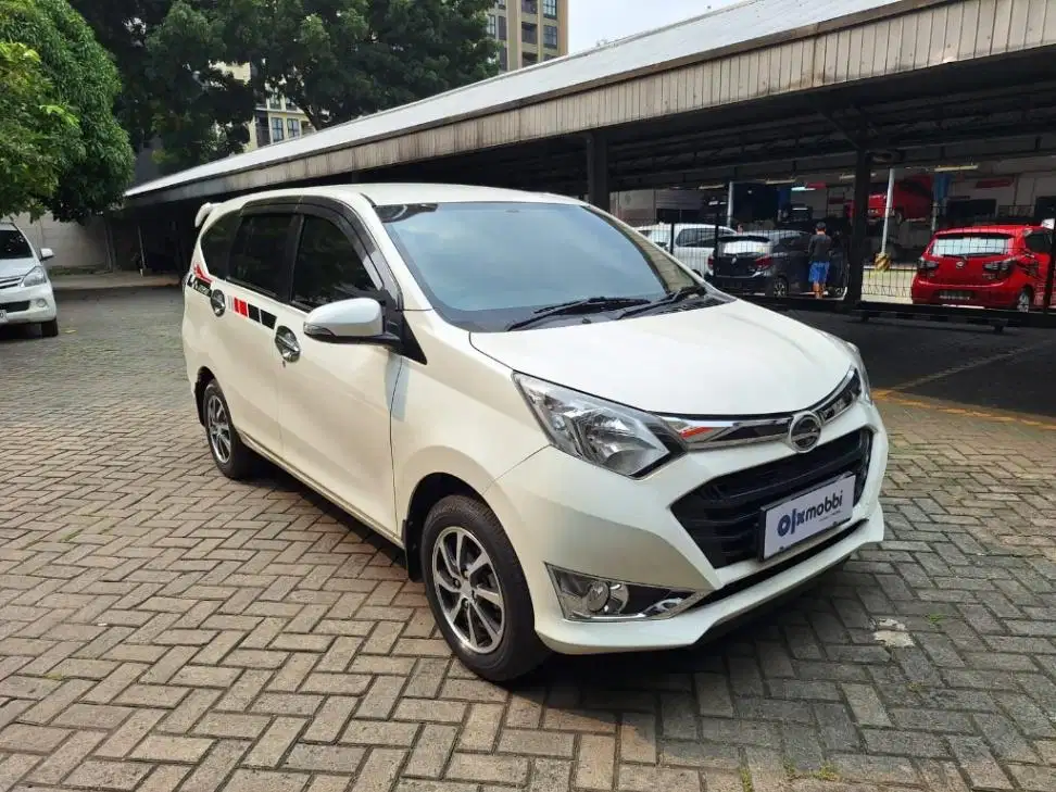 LOW DP Daihatsu Sigra 1.2 R Bensin-AT 2016 2ZD