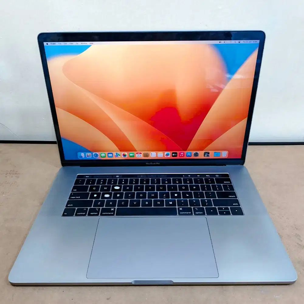 MACBOOK PRO RETINA 2018 TOUCHBAR 15.5' | CORE I7 | 16GB | 512GB |