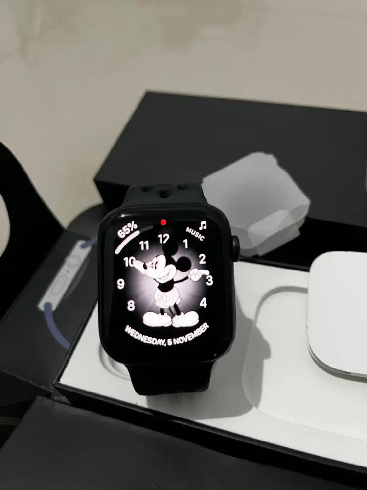 Apple Watch SE Gen 1 44mm Nike Edition