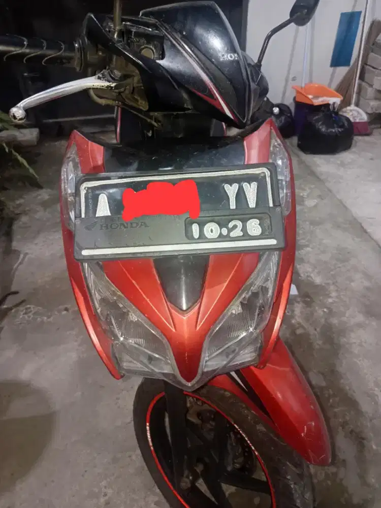 Vario 125 Merah Menyala