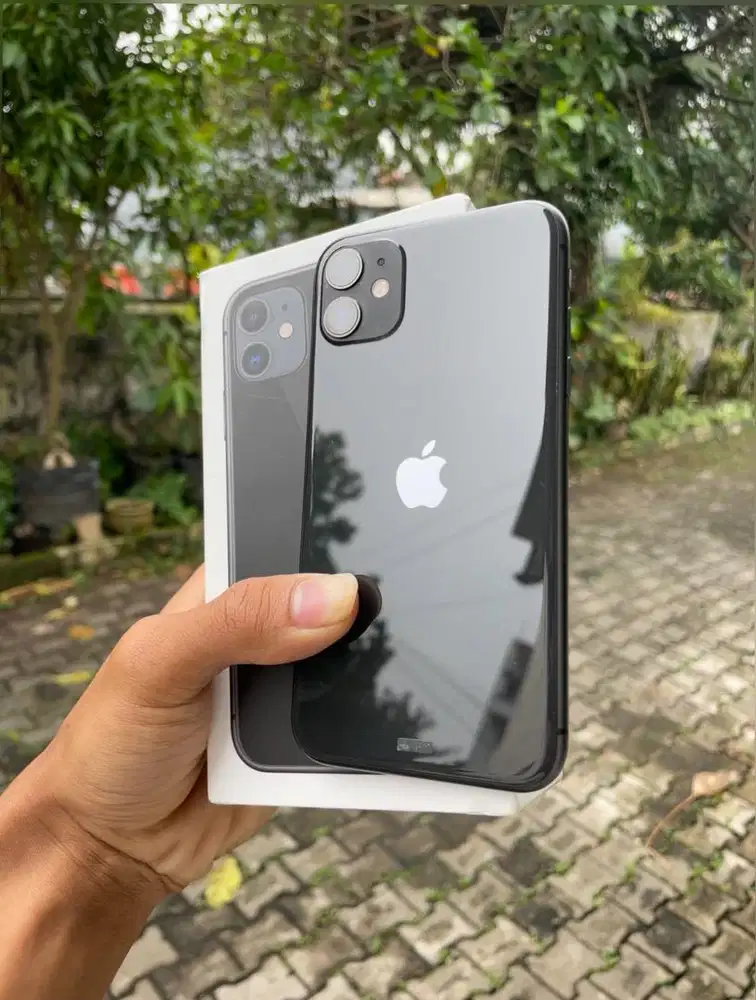 LIKE NEW! IPHONE 11 64gb RESMI IBOX PA/A FULL ORI SIAP PAKAI NOMINUS