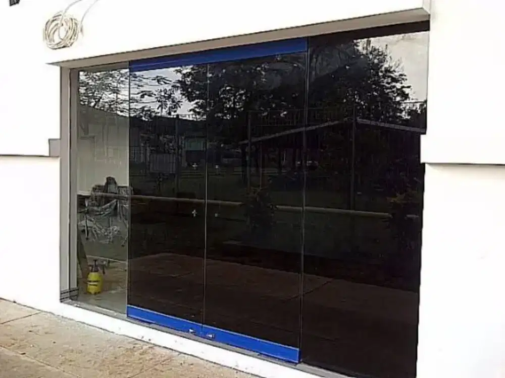 Kaca films gedung kantor