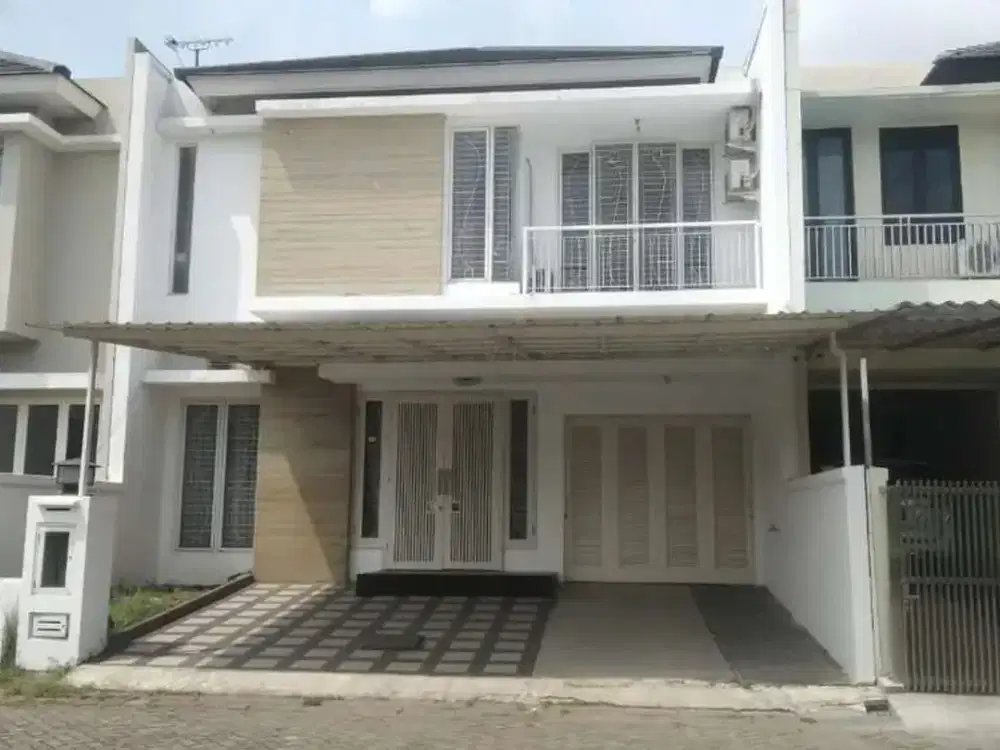 Jual murah rumah 2 lantai minimalis manyar siap huni