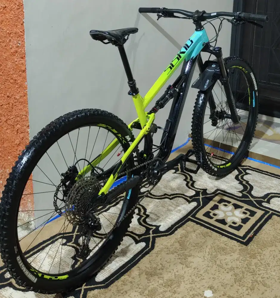 POLYGON SISKIU T7 2021