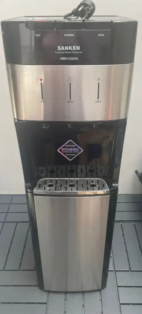 Dispenser sanex bagus