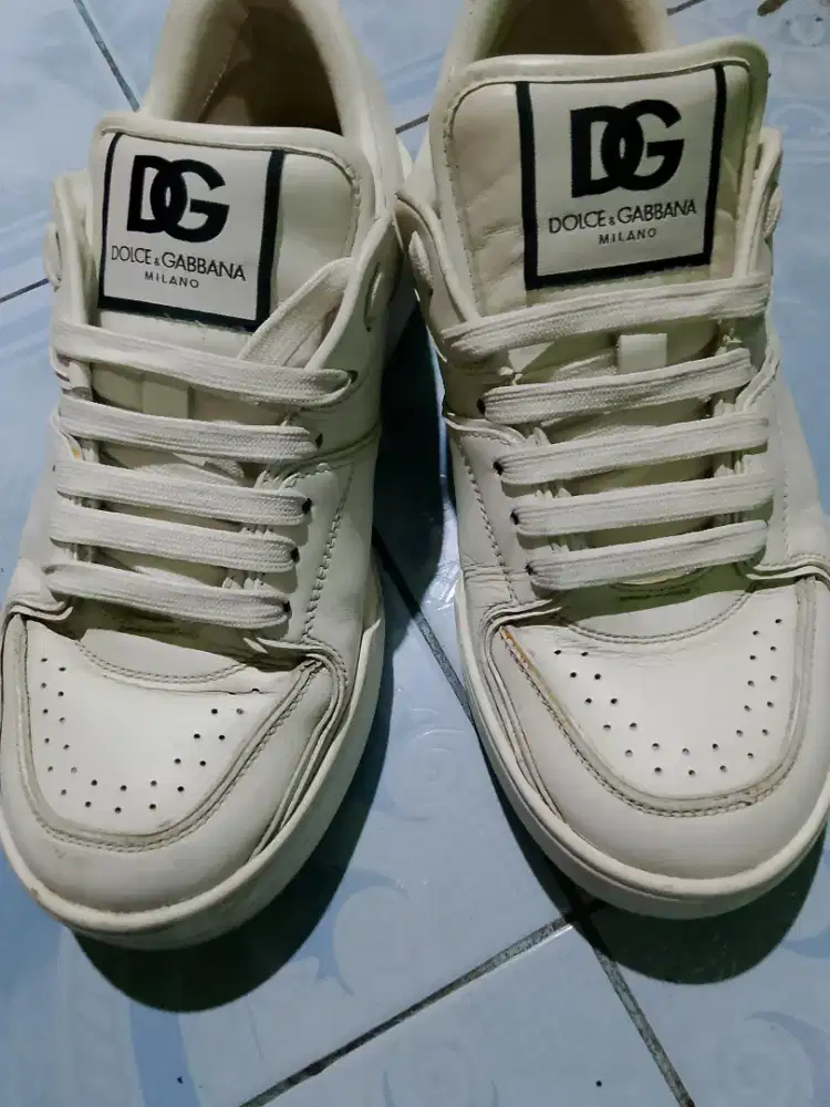 Sepatu D&G White