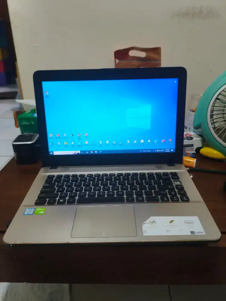 Dijual Laptop Asus X441UB Intel Core i3