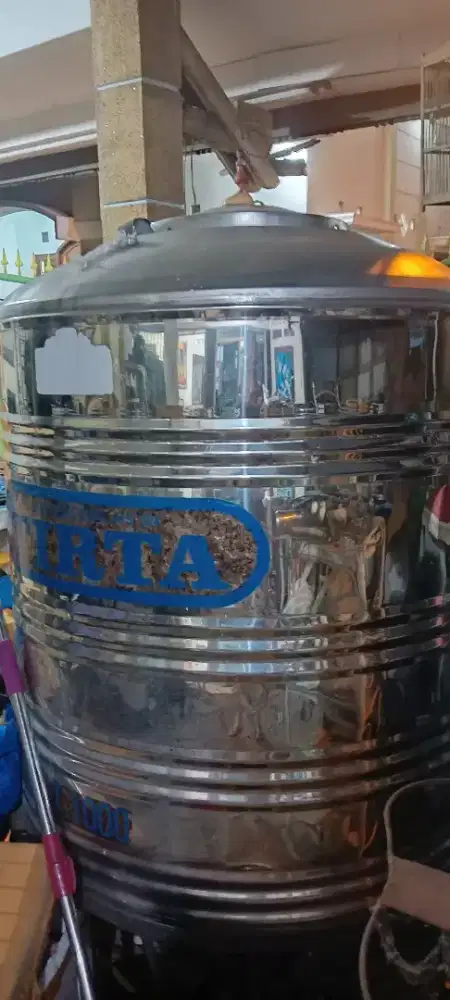 Dijual tendon air merek Tirta stainless steel kapasitas 1000 lt