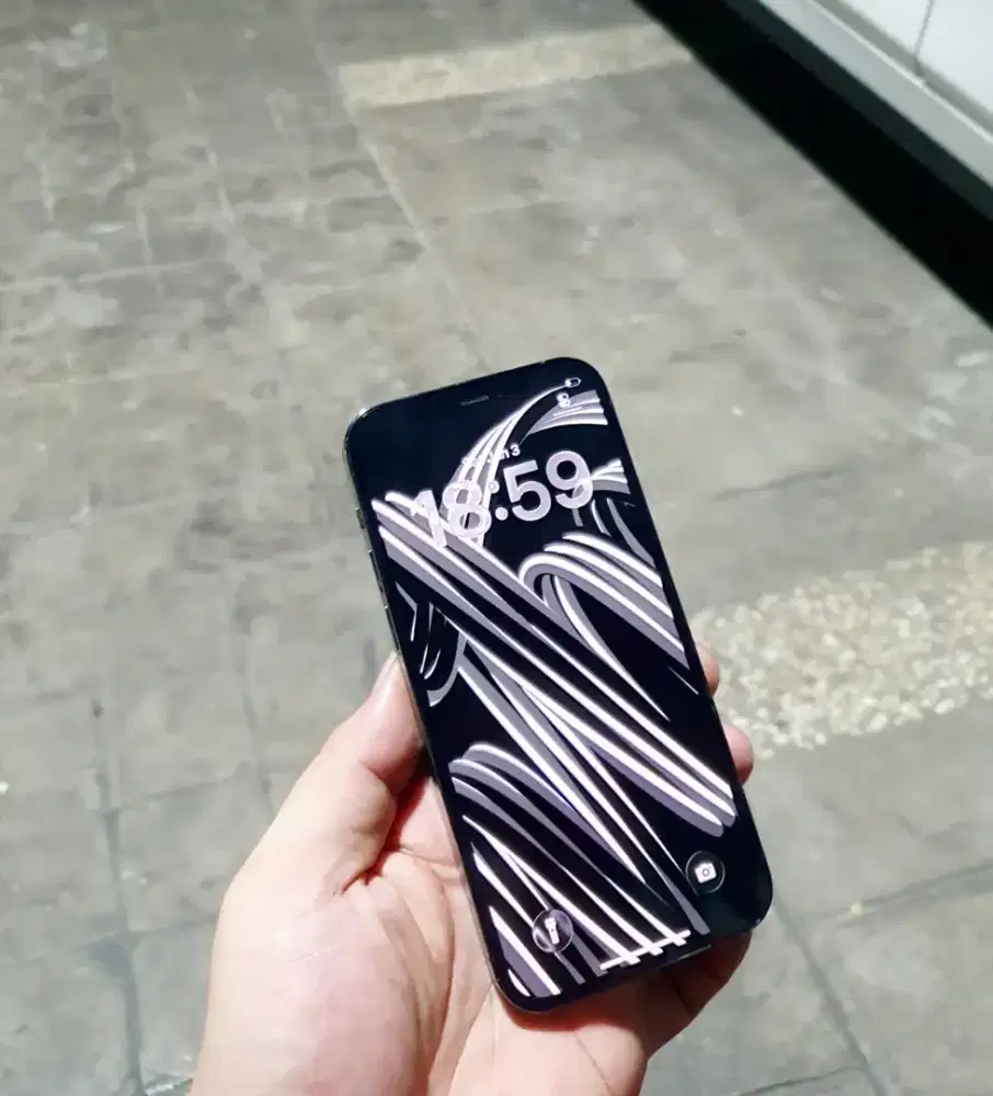 Iphone 12 Pro Metalik Greay ibox resmi