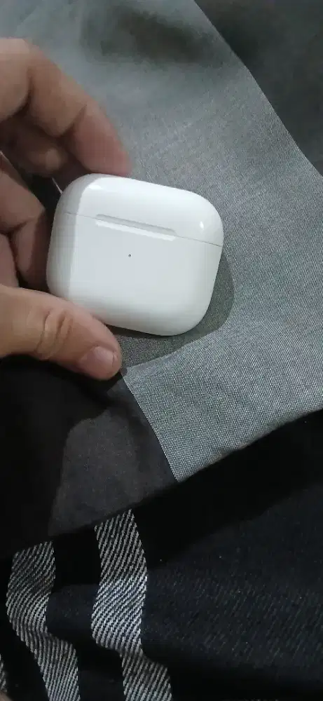 AIRPODS GEN 3 BEKAS
