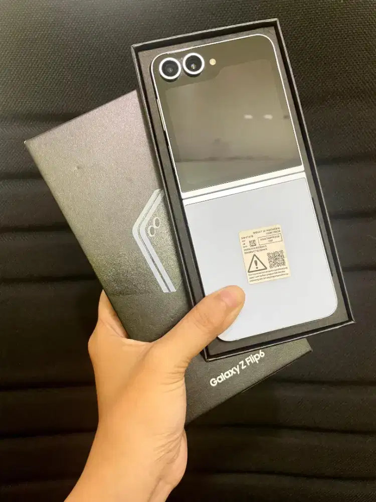 Samsung Z Flip 6 12/256 Sein
