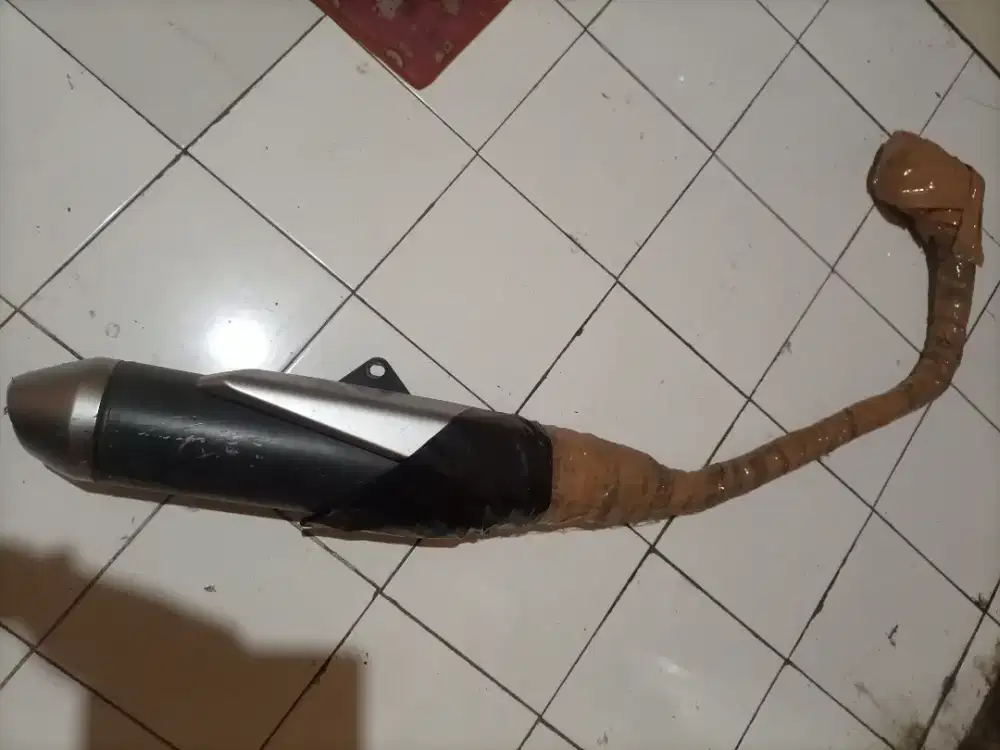 Barang otomotif knalpot standar bawaan satria injeksi original