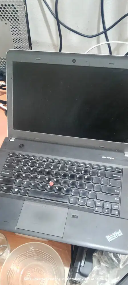 Lenovo ThinkPad E440 (ada cacat)