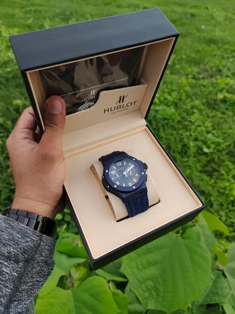 JAM HUBLOT MEWAH JARANG ADA YANG PUNYA