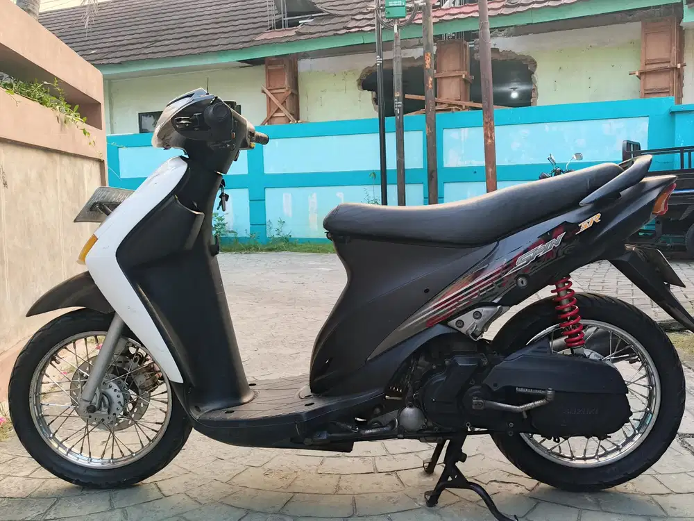 Suzuki spin 2010 stater tokcer exs wanita