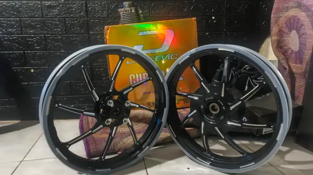 velg r14 tipe all beat scopy genio masih baru blm di pake samsek