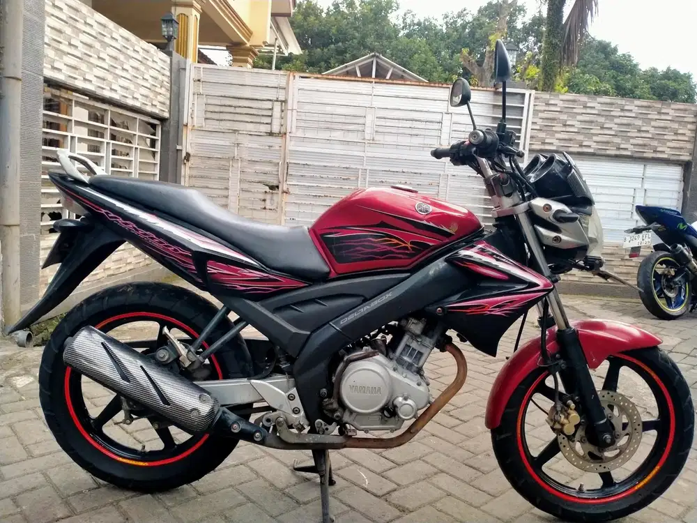 Yamaha Vixion lengkap sehat mesin segel keterangan detail dibawah