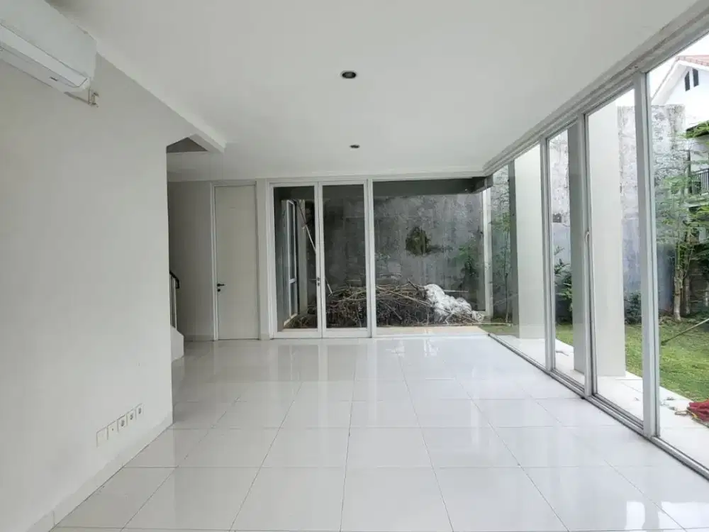 Rumah Eksklusif di Kawasan Elit Bintaro, Privasi & Kenyamanan Maksimal (IA)