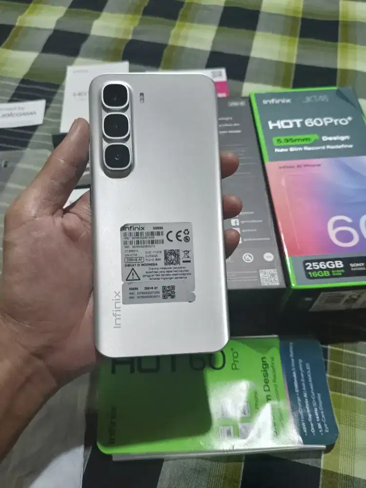 Infinix Hot 60 Pro Plus 8+8/256 Mulus Fullset
