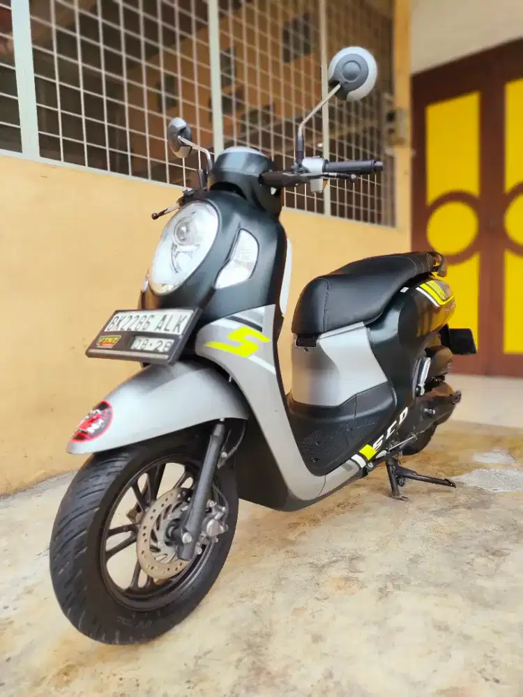 Honda Scoopy / Scoopy 110 Fi 2023 Sporty, Black Premium Doff, Mulus.