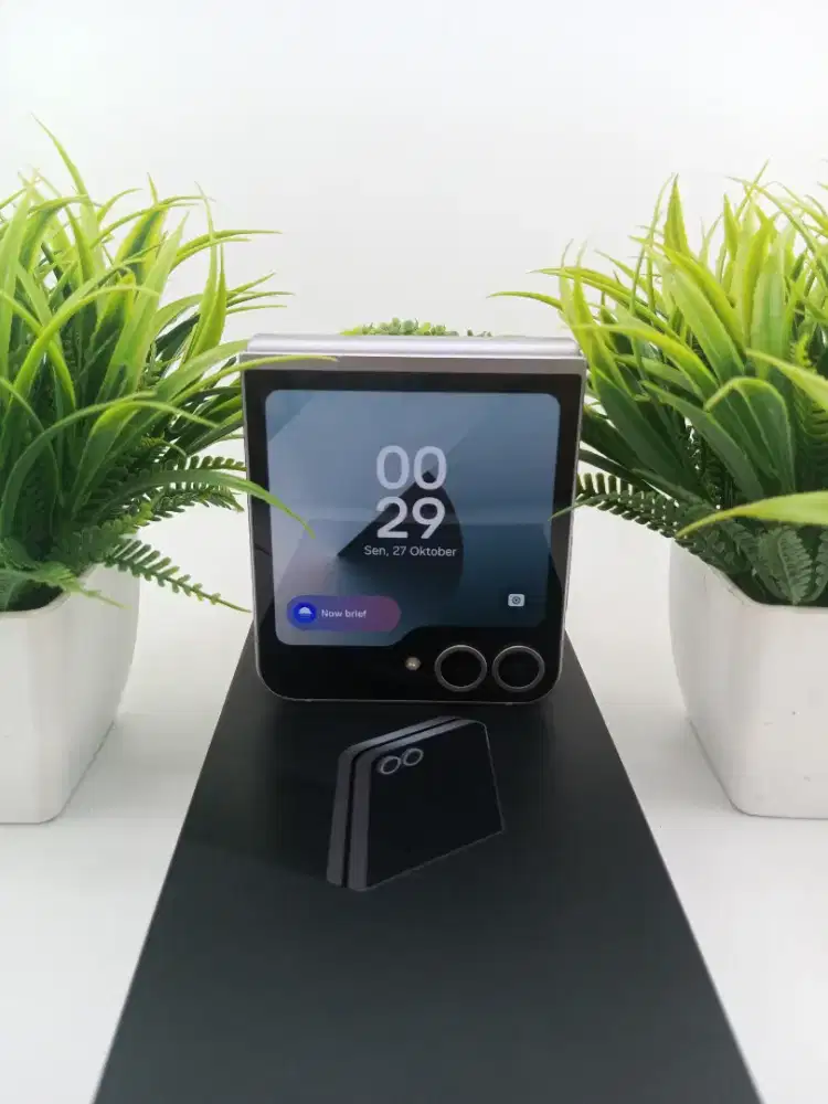 Samsung galaxy Z FLIP 6  12/256 Resmi sein
Kelengkapan fullset