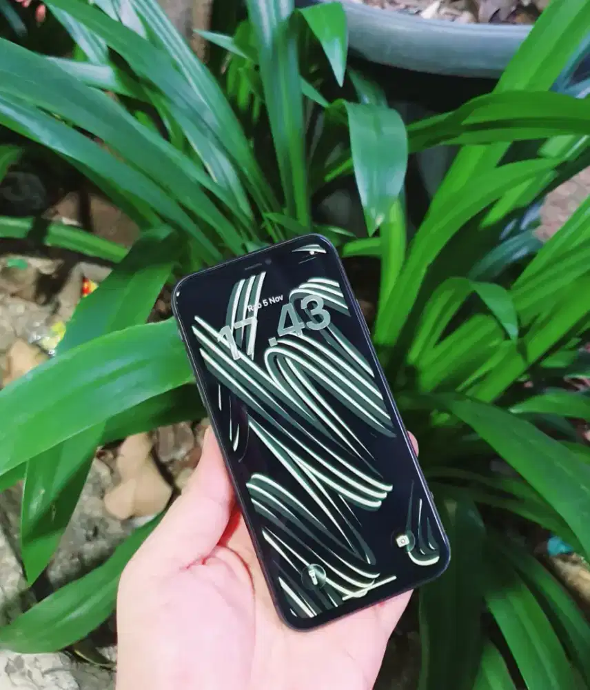 Iphone 11 Metalik Black Global resmi