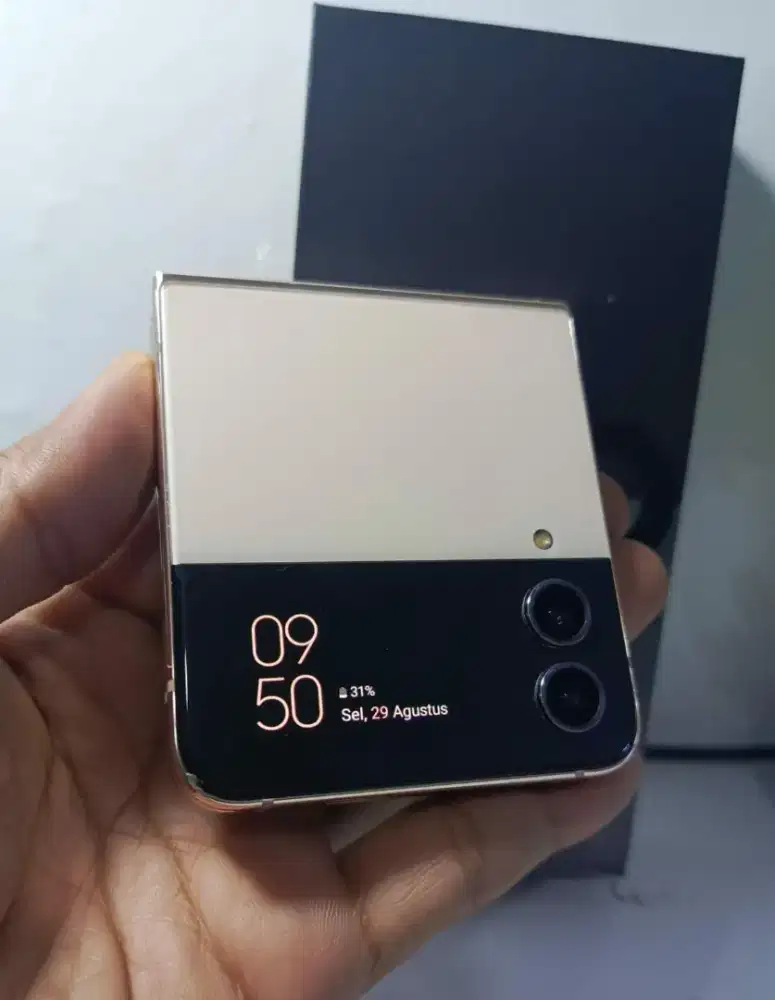 SAMSUNG Z FLIP 4 5G RAM 8/256GB ORIGINAL SEIN MULUS NORMAL FULLSHET