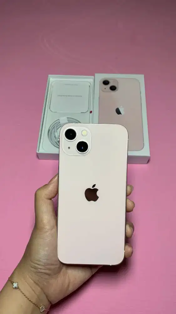 iPhone 13 128 pink