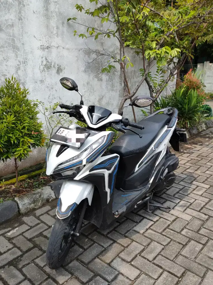 Dijual Honda Vario 125 putih 2022
