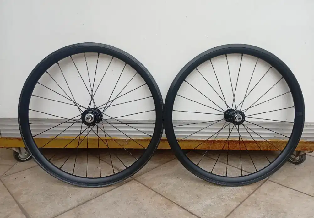 Wheelset 20 x 13/8 ex Tern Surge