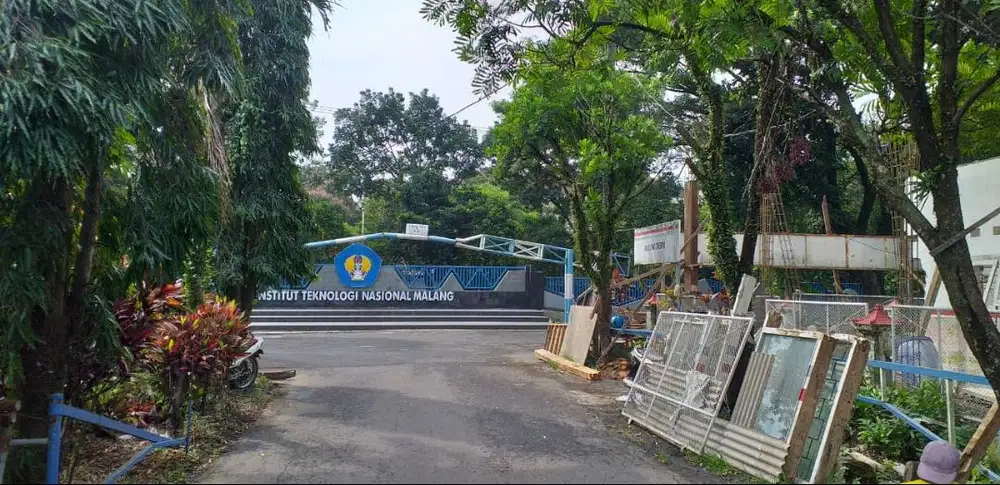 Tanah Pinggir Jalan Kampus