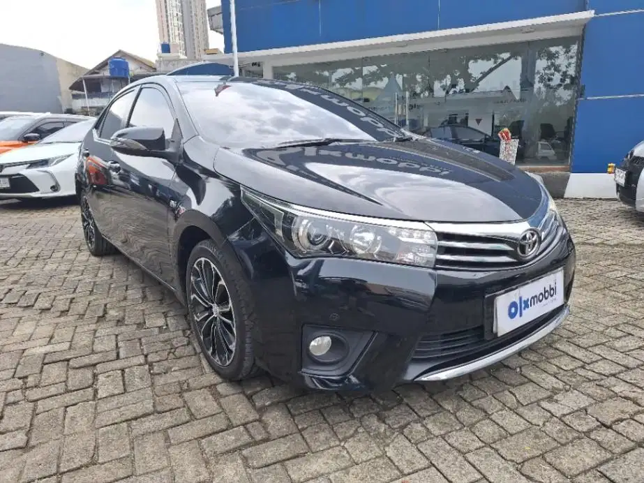 LOW DP Toyota Corolla Altis 1.8 V Bensin-AT 2014 KAB