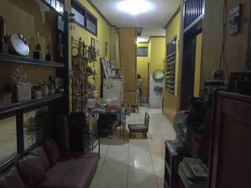 ( PUSAT KOTA ) RUKO  STRATEGIS DI JL WAHID HASYIM KRANGGAN SEMARANG TENGAH